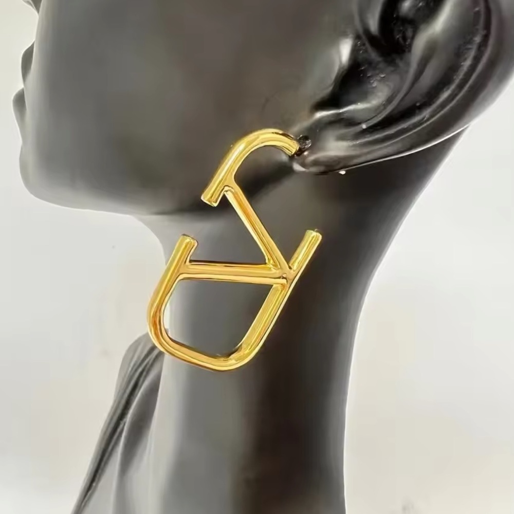 Verona - 2025 New Luxury Brand Gold Color Letter V Earrings